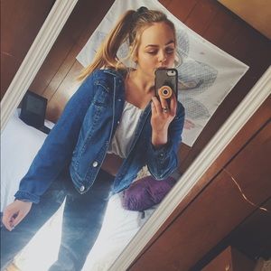 Meet your Posher, Emma